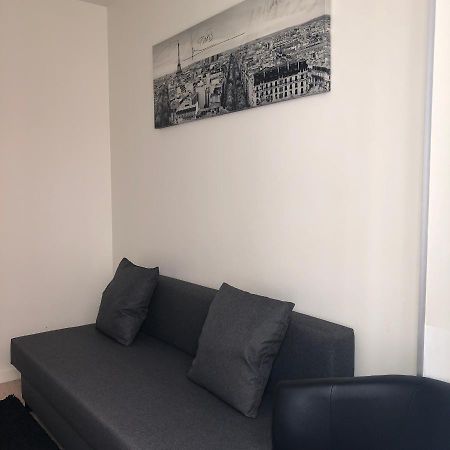 شقة Near Eiffel Tower - Beautiful Flat باريس المظهر الخارجي الصورة