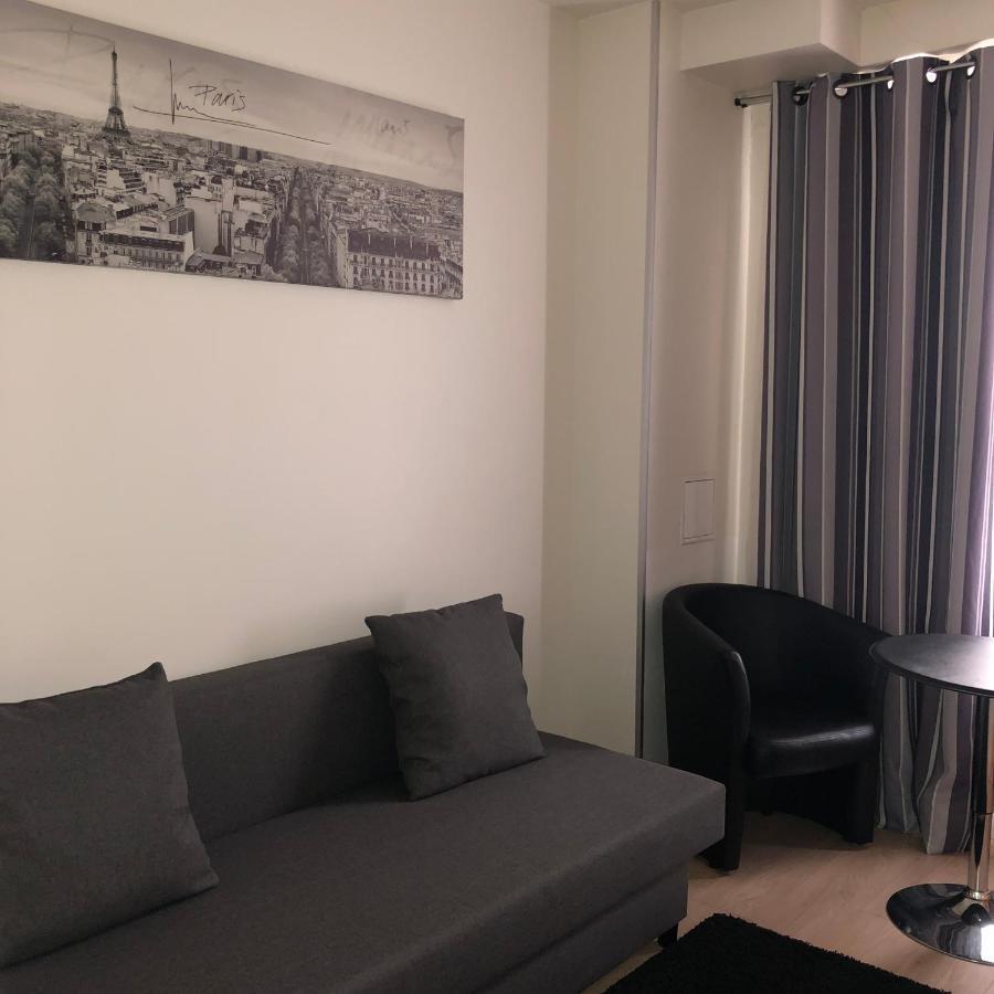شقة Near Eiffel Tower - Beautiful Flat باريس المظهر الخارجي الصورة